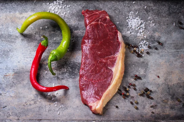 Nyers steak — Stock Fotó