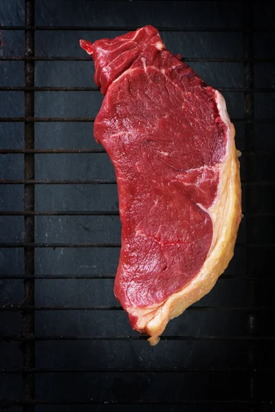 Raw steak — Stock Photo, Image