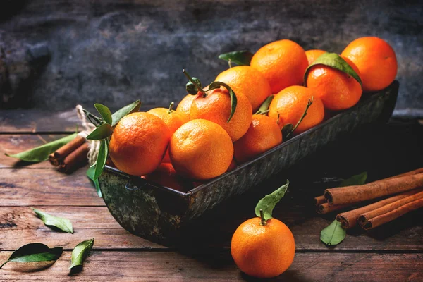 Mandarinas con canela — Foto de Stock