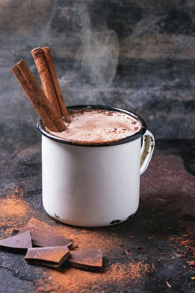 Hot chocolate with cinnamon — Stock Photo, Image