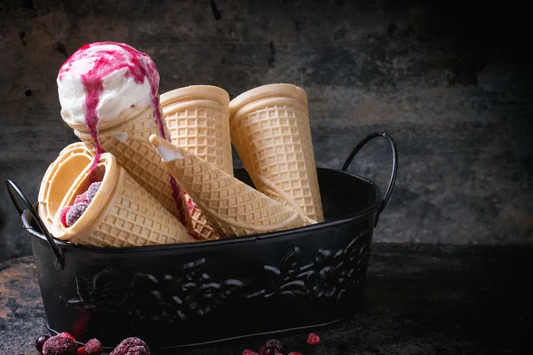 Ice cream in wafer cones — Stock Photo, Image