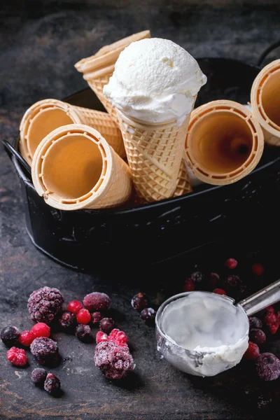 Ice cream in wafer cones — Stock Photo, Image