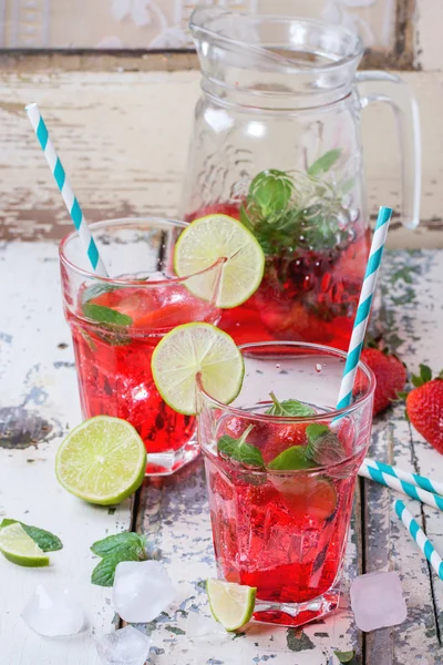 Erdbeerlimonade — Stockfoto