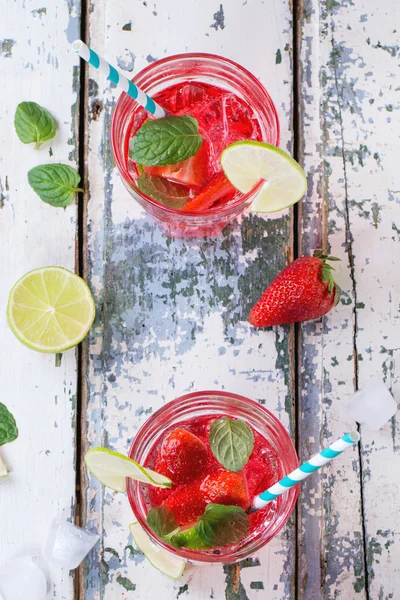 Strawberry lemonade — Stock Photo, Image