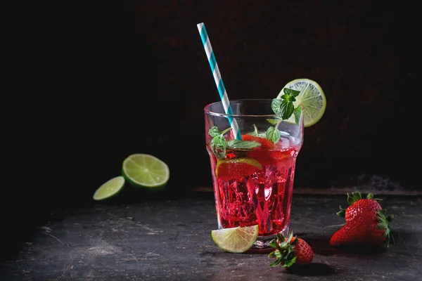 Strawberry lemonade — Stock Photo, Image