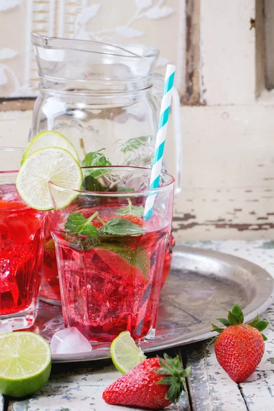 Limonada de morango — Fotografia de Stock