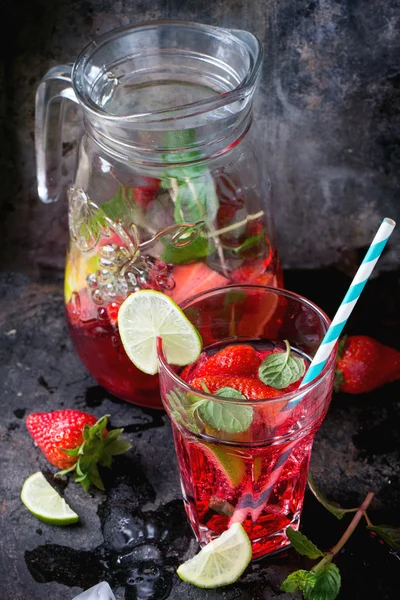 Aardbei limonade — Stockfoto