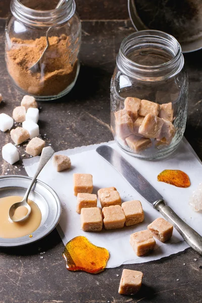 사탕과 카라멜 sause 초콜릿 — 스톡 사진