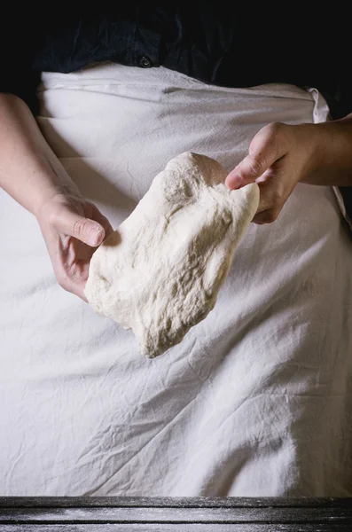 Dough for pizza — Stock Photo, Image