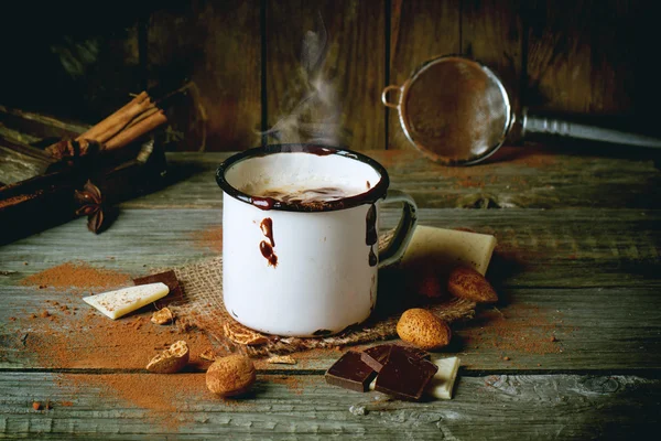 Vintage mug with hot chocolate — Stock Photo, Image