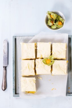 Tropikal meyve pasta