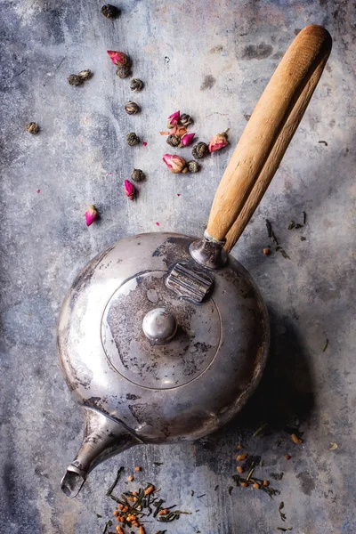 Vintage metal teapot — Stockfoto