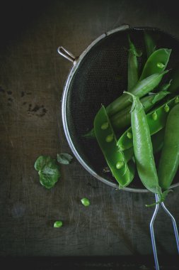 Genç yeşil bezelye