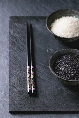 siyah ve beyaz pirinç