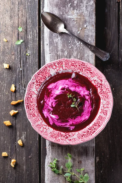 Sopa de creme de beterraba — Fotografia de Stock