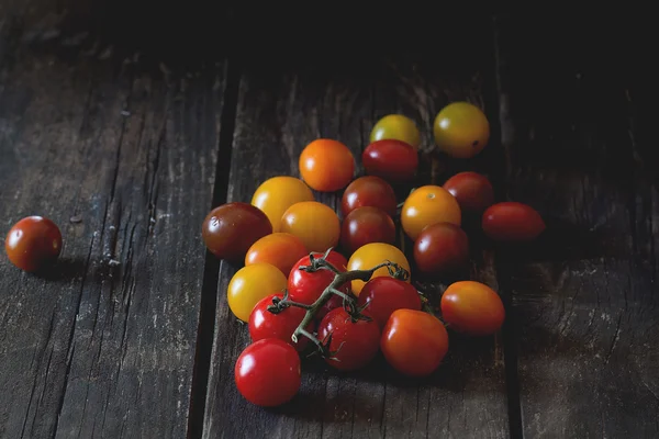 Assortment of cherry tomatoes — Stock Photo, Image