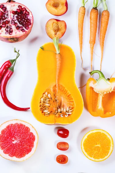 Ensemble de légumes rouges, orange et jaunes — Photo