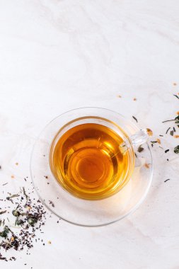 Bir fincan sıcak çay.