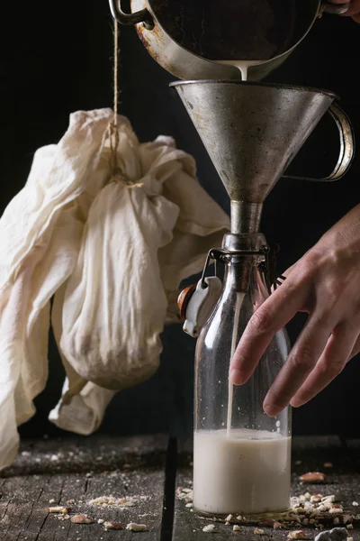 Mandelmilch ohne Milchprodukte — Stockfoto