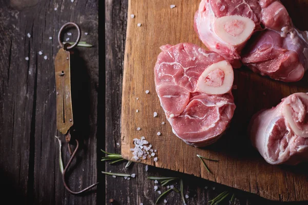 RAW osso buco — Stockfoto