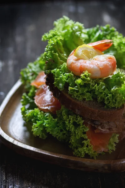 Sandwich met zeevruchten — Stockfoto