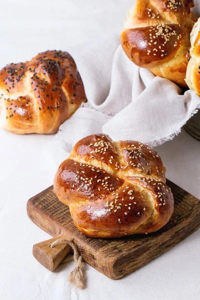 Round Challah bread — Stock Photo, Image