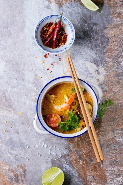 Thailändische Suppe Tom Yam — Stockfoto