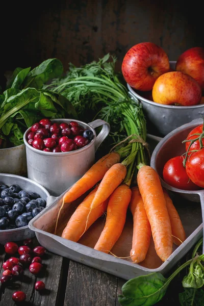 水果、 蔬菜和浆果的混合 — 图库照片