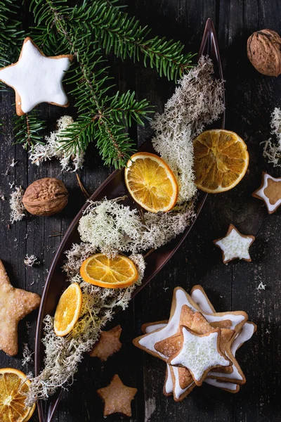 Biscuits de Noël avec décor de Noël — Photo