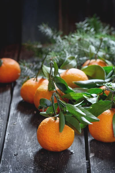 Mandarinky (klementinky) v vánoční výzdoba — Stock fotografie