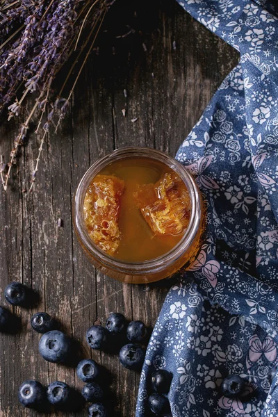Λεβάντα, μέλι και βατόμουρα — Φωτογραφία Αρχείου