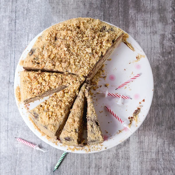 Bolo de mel de aniversário caseiro — Fotografia de Stock