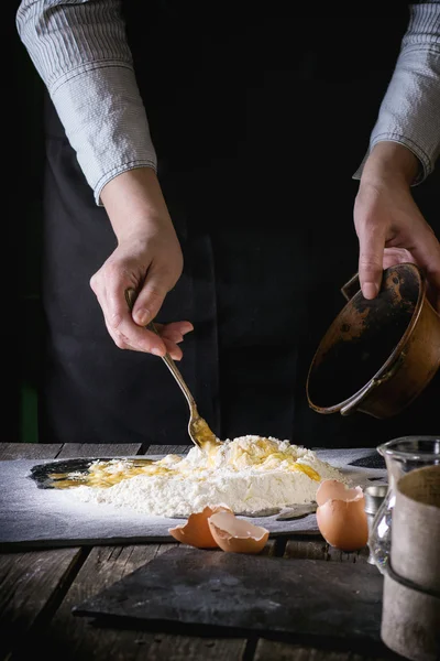 Knead the dough by female hands — Φωτογραφία Αρχείου