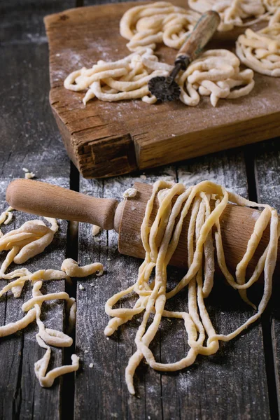 Fresh homemade pasta pici — Stock Photo, Image