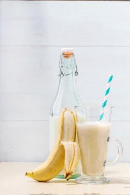 süt banana smoothie