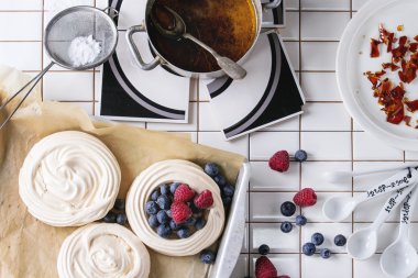Meringue for Pavlova 