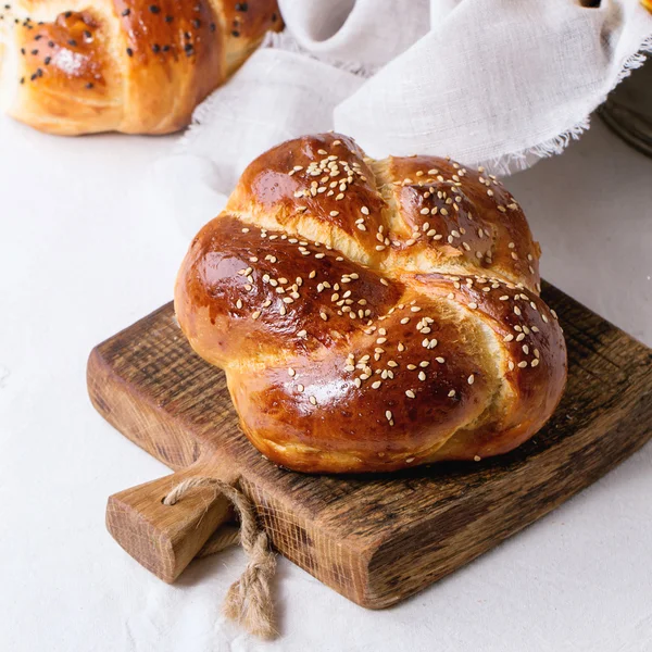 Round Challah bread — Stock Photo, Image