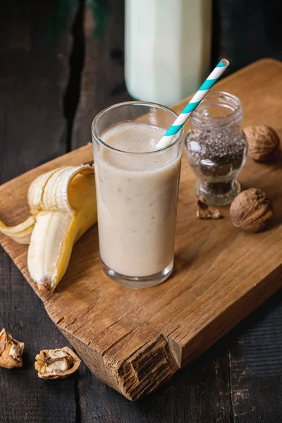 Batido de plátano con leche — Foto de Stock