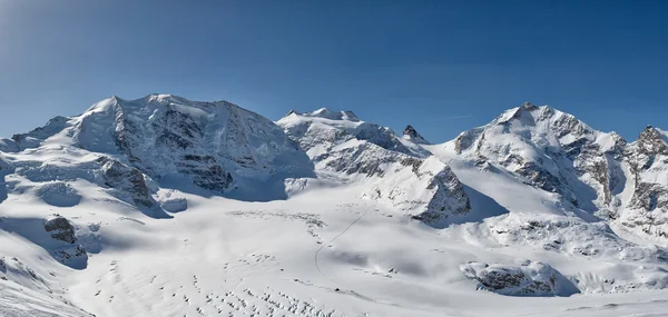 Panorama der berge palu und bernina — Stockfoto