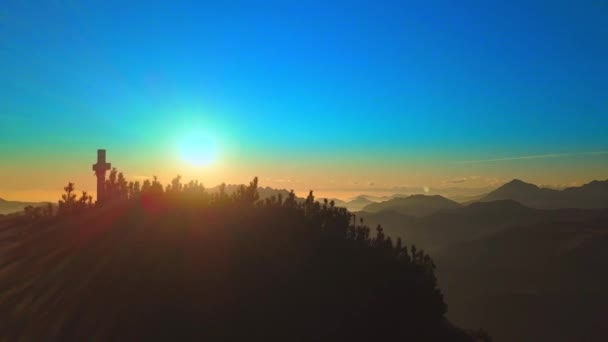 Cross Mountain Passing Drone Sunset — Stok Video