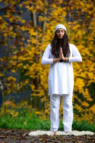 Woman White Practices Yoga Nature Autumn — Stock Photo, Image