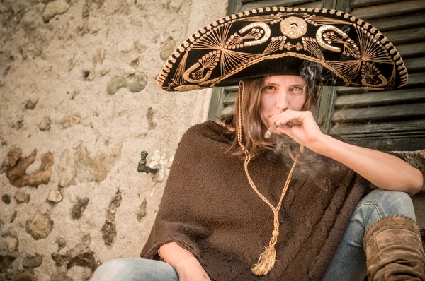 Chica con sombrero — Foto de Stock