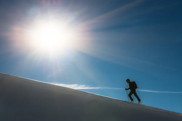 Ski-alpinisme klimmen — Stockfoto