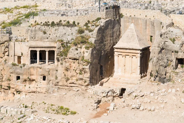 Ділянка могил Absalom і Zachariah Єрусалим — стокове фото