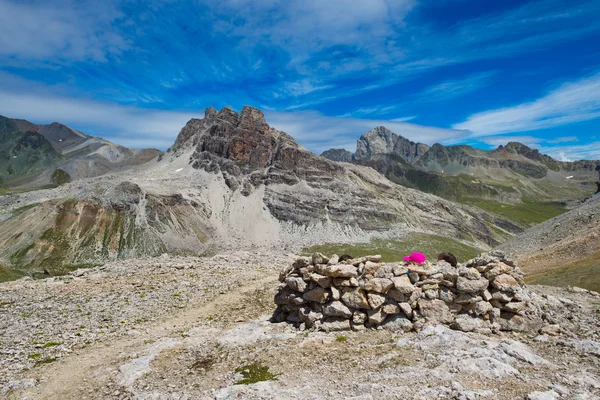 Shelter of stones in the mountains — Stock Photo, Image