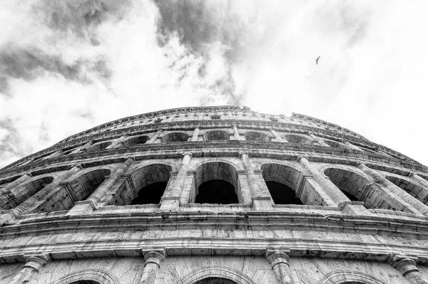 Uitzicht op het Colosseum Flavio in de stad Rome — Stockfoto