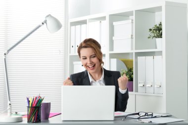 Güzel mutlu busines kadın