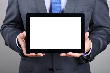 Dijital tablet pc holding iş adamı