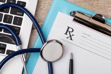 Tıp doktoru çalışma tablosunun görünümünü yakın çekim