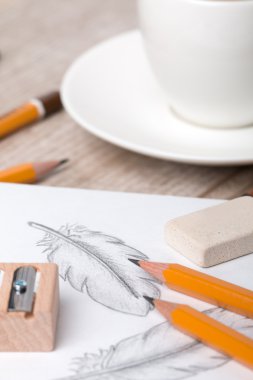 Sanatçının veya tasarımcının tablo görünümünü yakın çekim